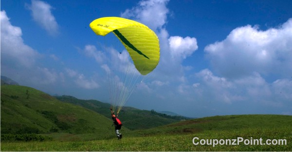 Kuttikanam Paragliding