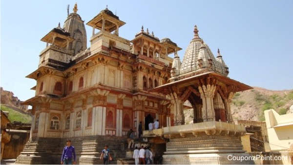 jagat-shiromani-temple-places-to-visit-in-jaipur